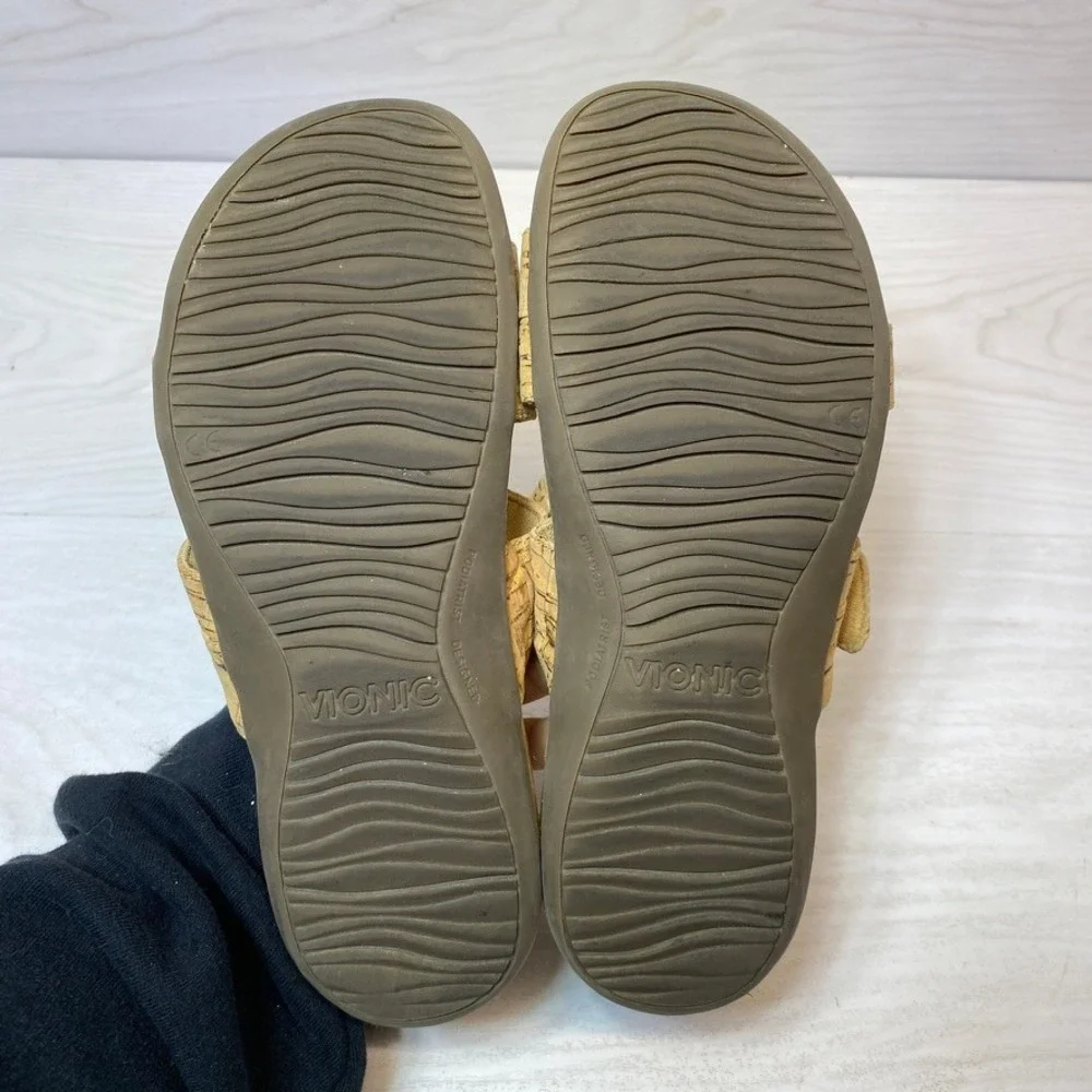 Vionic Womens 7 Skylar Slide Sandals Cork Gold Metallic Orthotic Comfort Buckle